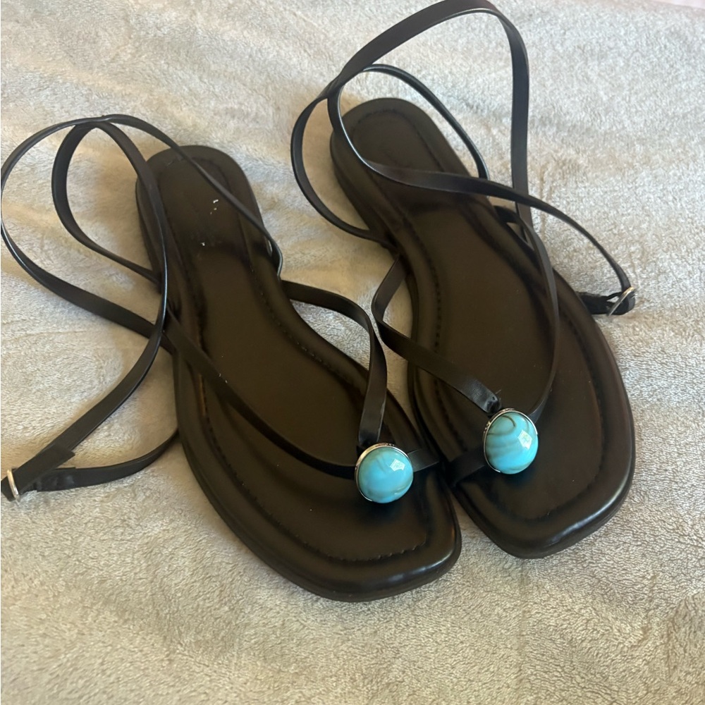 Universal Thread Women’s Black Strappy Sandals with Turquoise Accent - Picture 7 of 9
